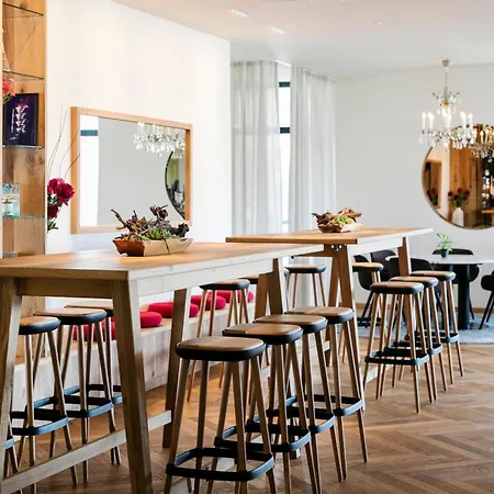 Hotel Arcotel Nike - An Der Donau 4*
