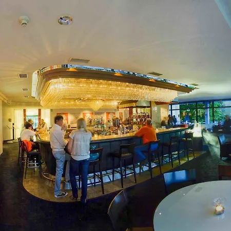 Hotel Arcotel Nike - An Der Donau 4*