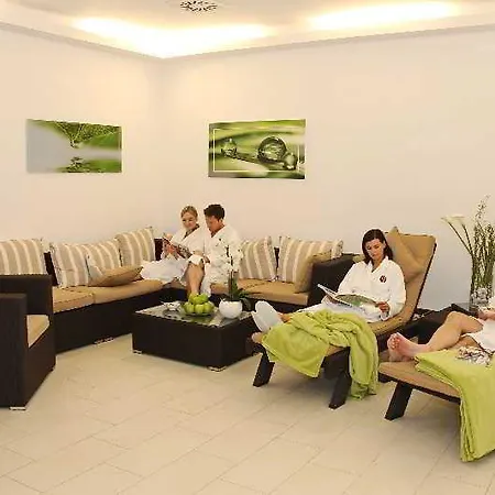 Arcotel Nike Готель