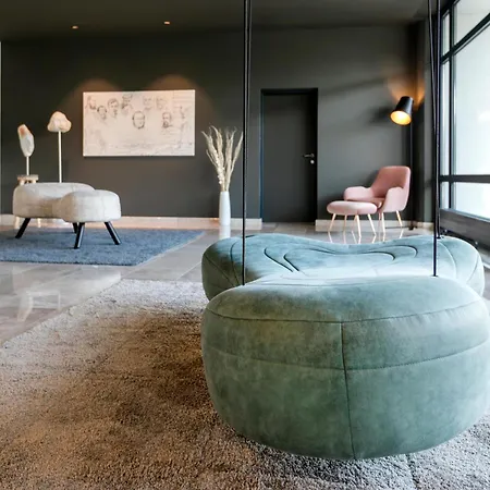 Готель Arcotel Nike