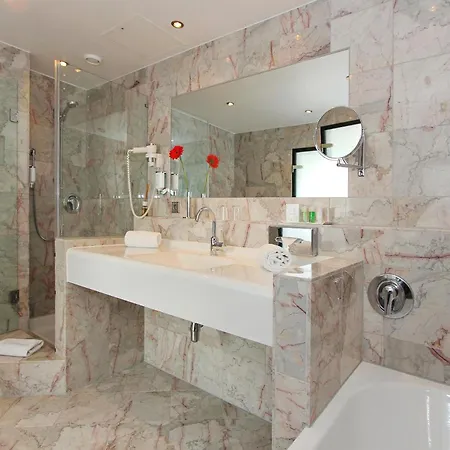 Arcotel Nike Готель