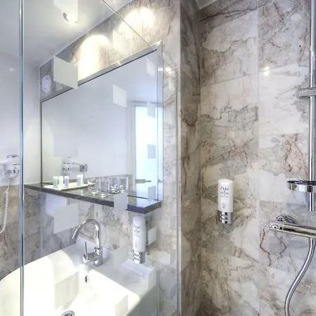 Готель Arcotel Nike